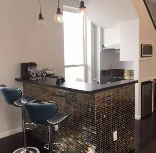 Luxury Three Story In Short North